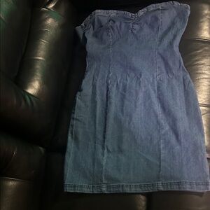 Elegant Blue Strapless Denim Dress